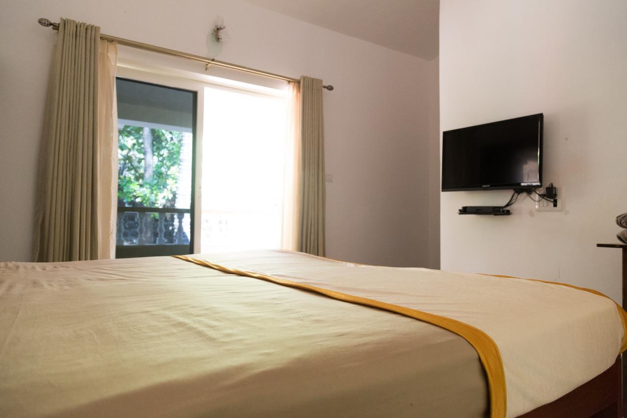 Hill Top Goa Lodge Вагатор Екстериор снимка
